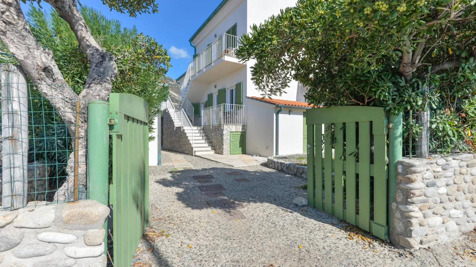 Il Quartiere Apt Capraia Pomonte Apartmán